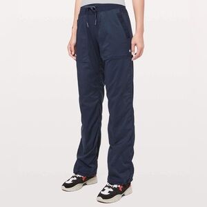 Lululemon Dance Studio Mid-rise pant Navy 10